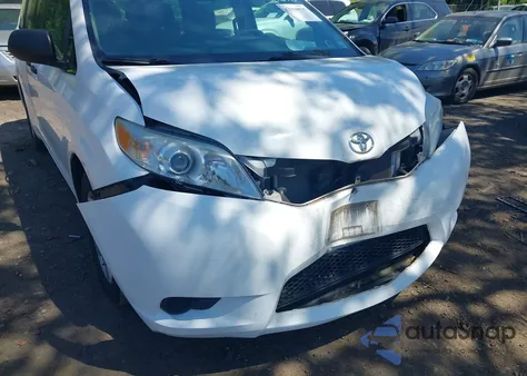 2015 Toyota Sienna L from USA, damaged, VIN 5TDZK3DCXFS640245